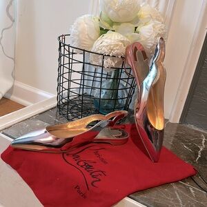 Never worn Christian Louboutin Hot Chickita Slingback ballet flats ‼️‼️